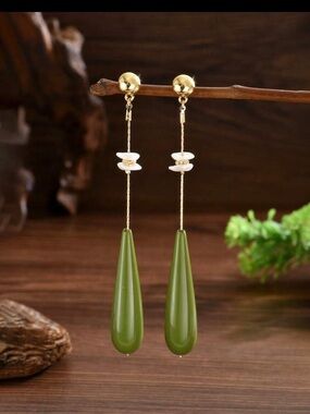 New teardrop resin and faux pearl dangle earrings